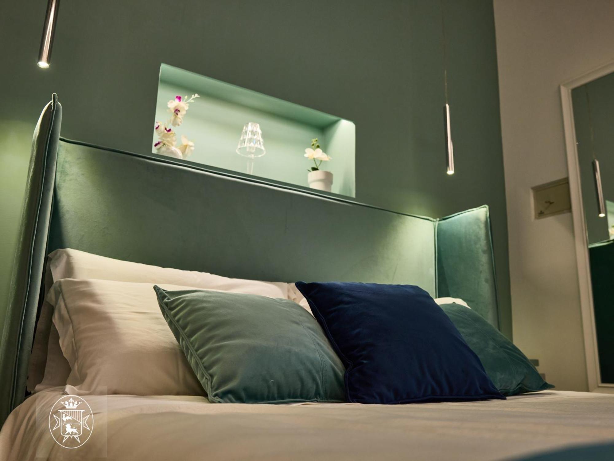 Bed and Breakfast Vista Piazza Dei Martiri Napoli Esterno foto